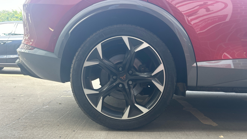 Cupra Formentor 1.5 Tsi V2 Suv Dsg Black #27
