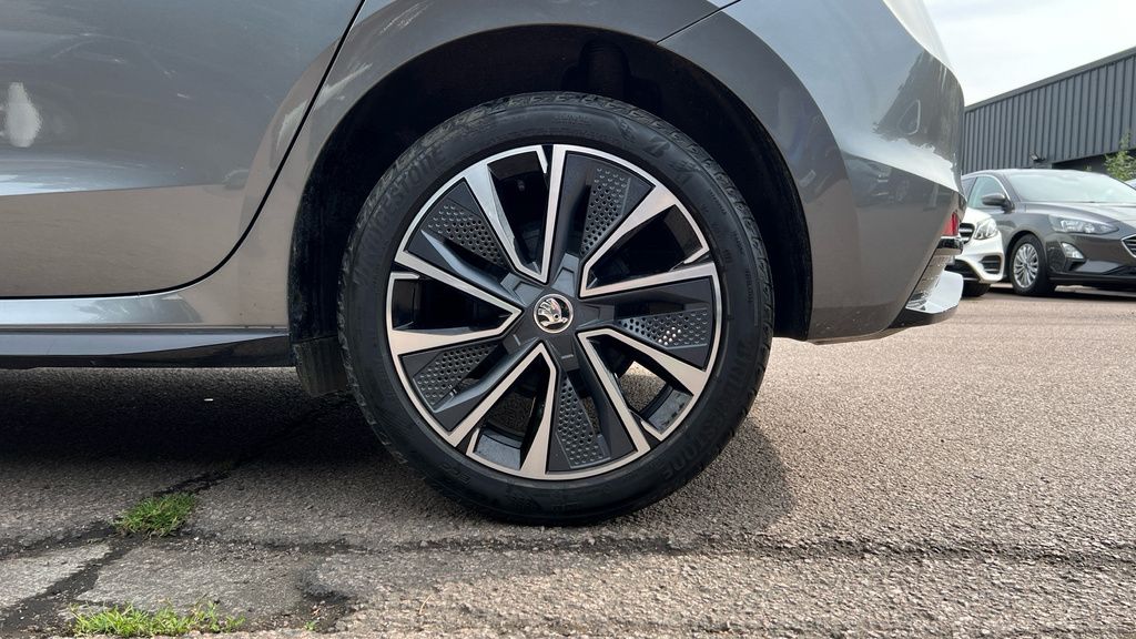 Skoda Fabia Se Comfort White #23
