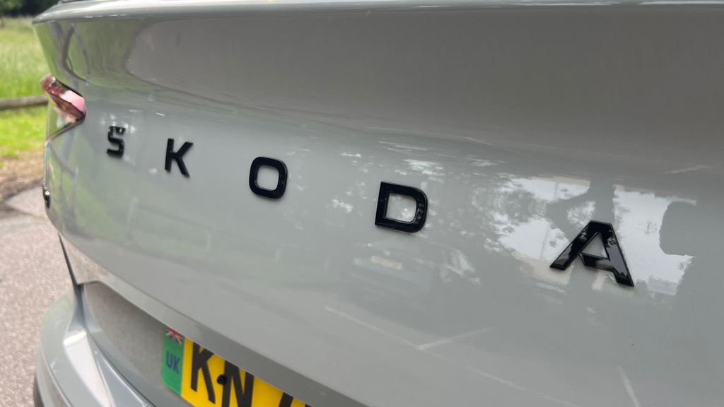 Skoda ENYAQ Edition White #40