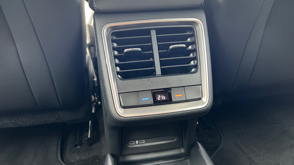 Skoda ENYAQ Edition White #43