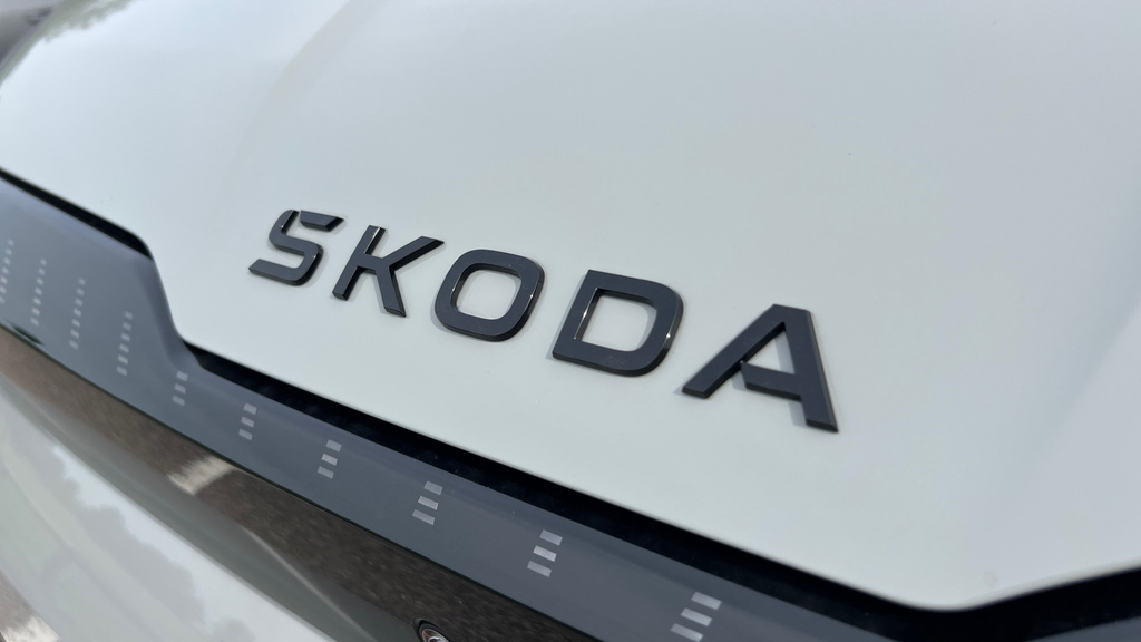 Skoda ENYAQ Edition White #45