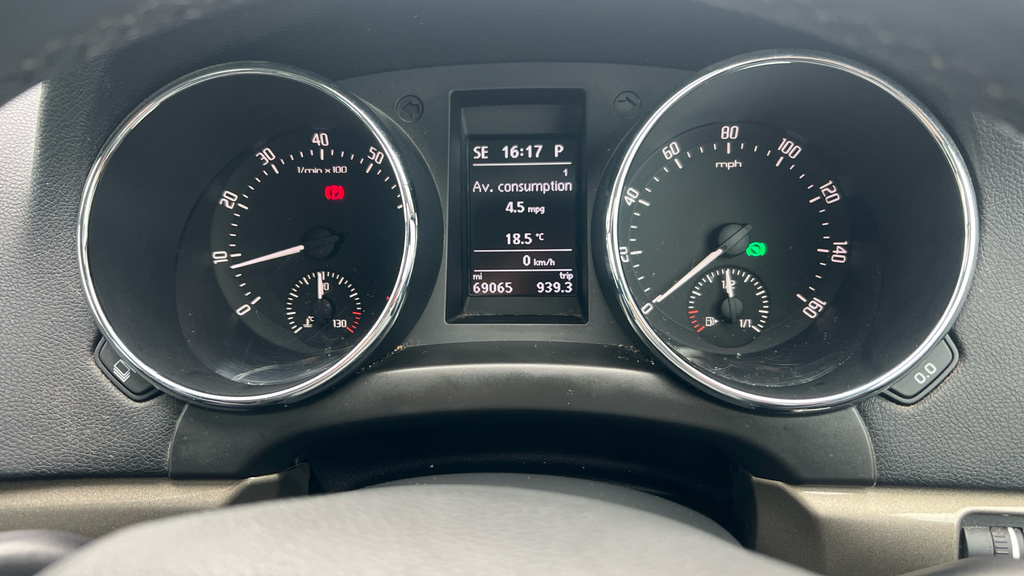 Skoda Yeti Se Drive Silver #13