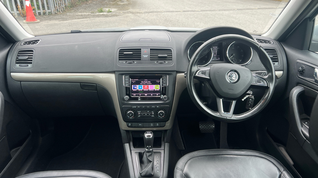 Skoda Yeti Se Drive Silver #11