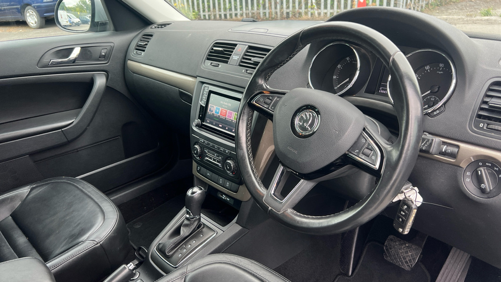 Skoda Yeti Se Drive Silver #9