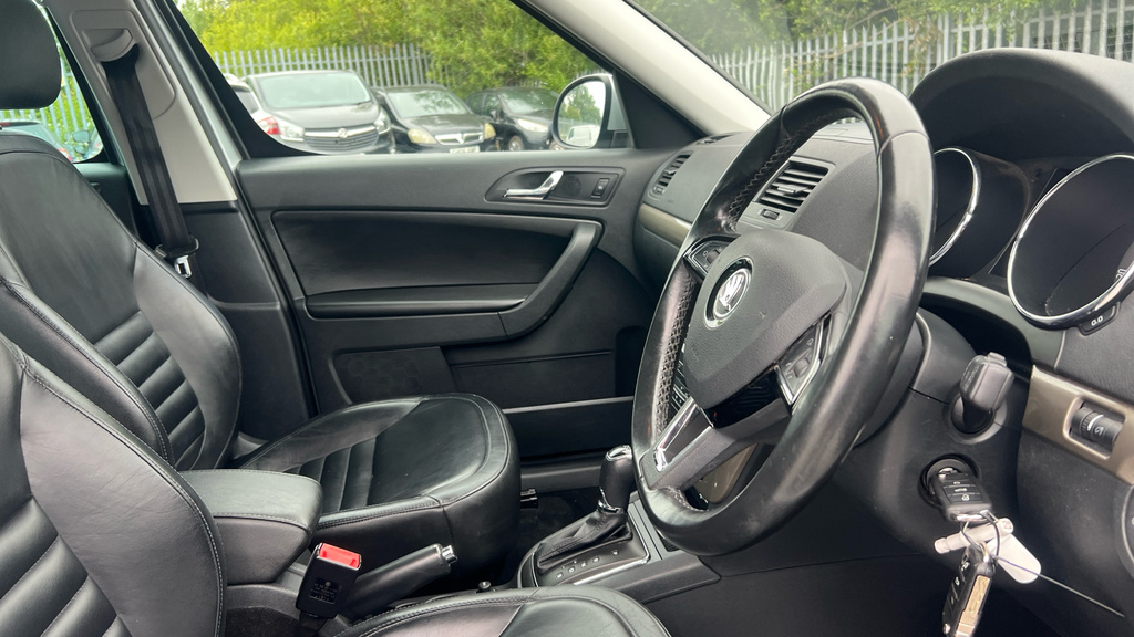 Skoda Yeti Se Drive Silver #21