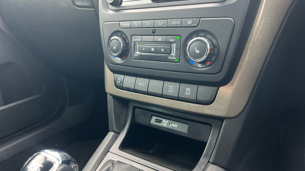 Skoda Yeti Se Drive Silver #41