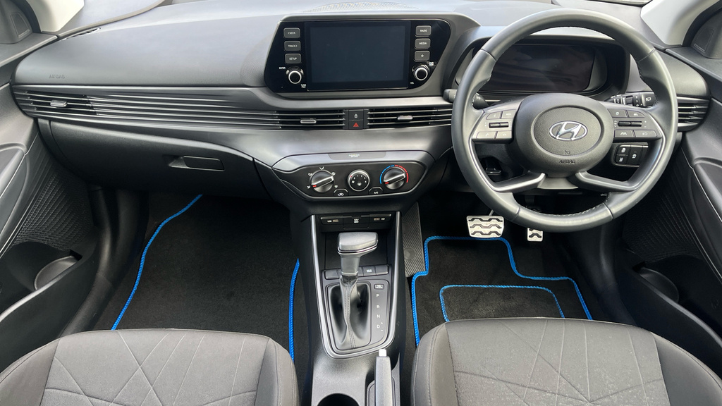 Hyundai Bayon Se Connect Blue #11