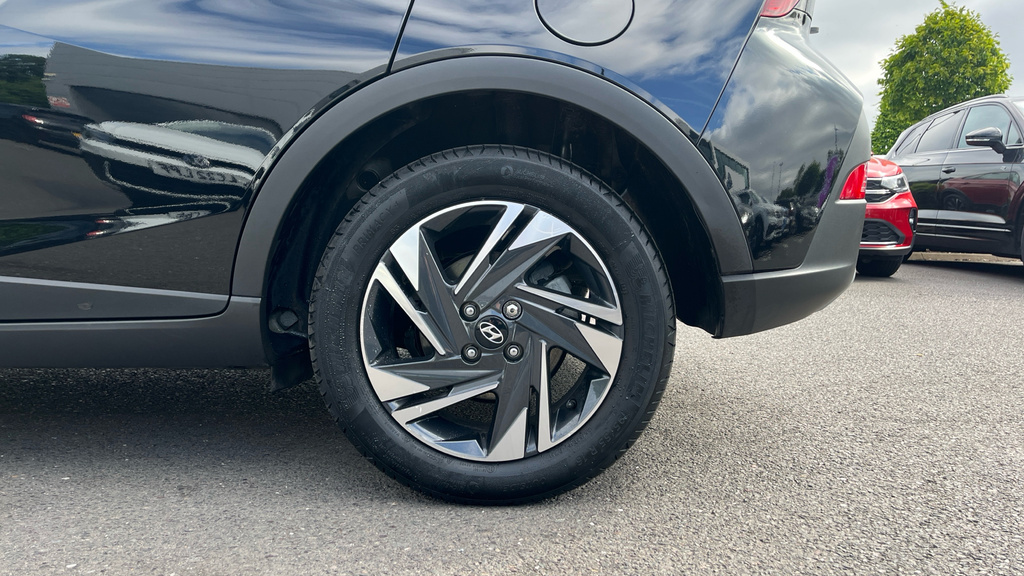Hyundai Bayon Se Connect Blue #18