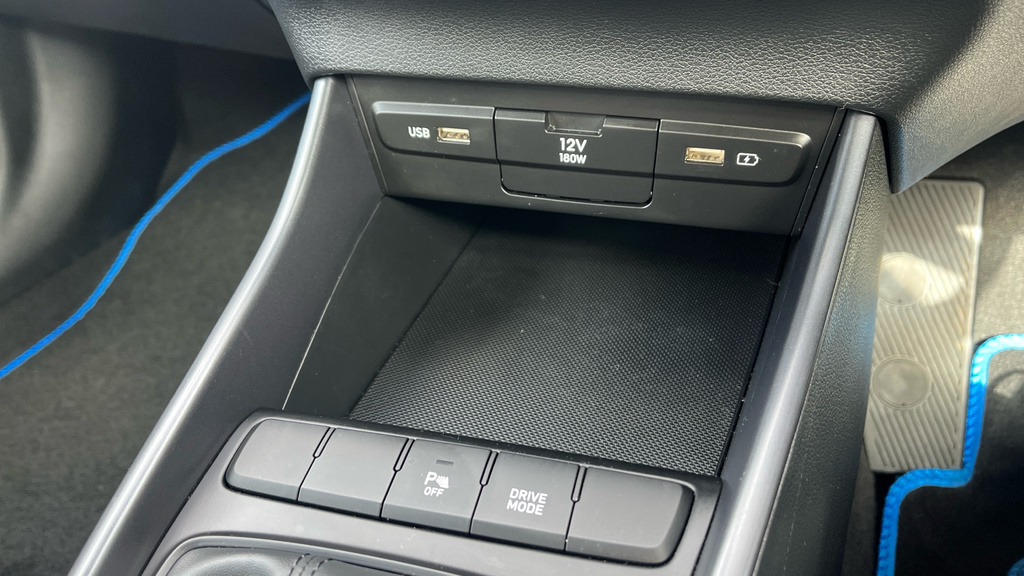 Hyundai Bayon Se Connect Blue #28