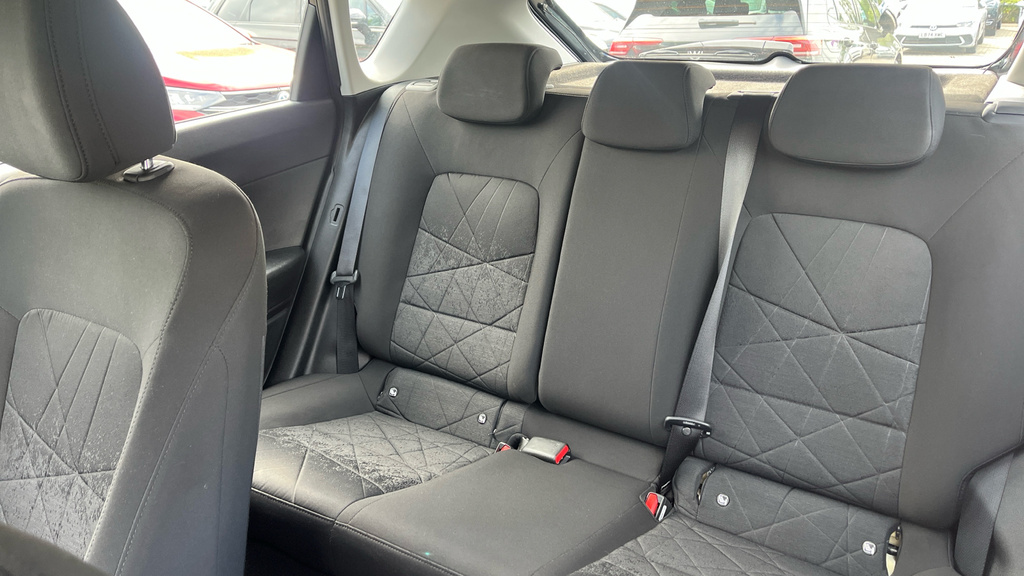 Hyundai Bayon Se Connect Blue #14
