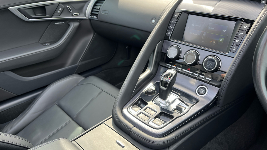 Jaguar F-Type 3.0 380 Supercharged V6 R-dynamic  #27