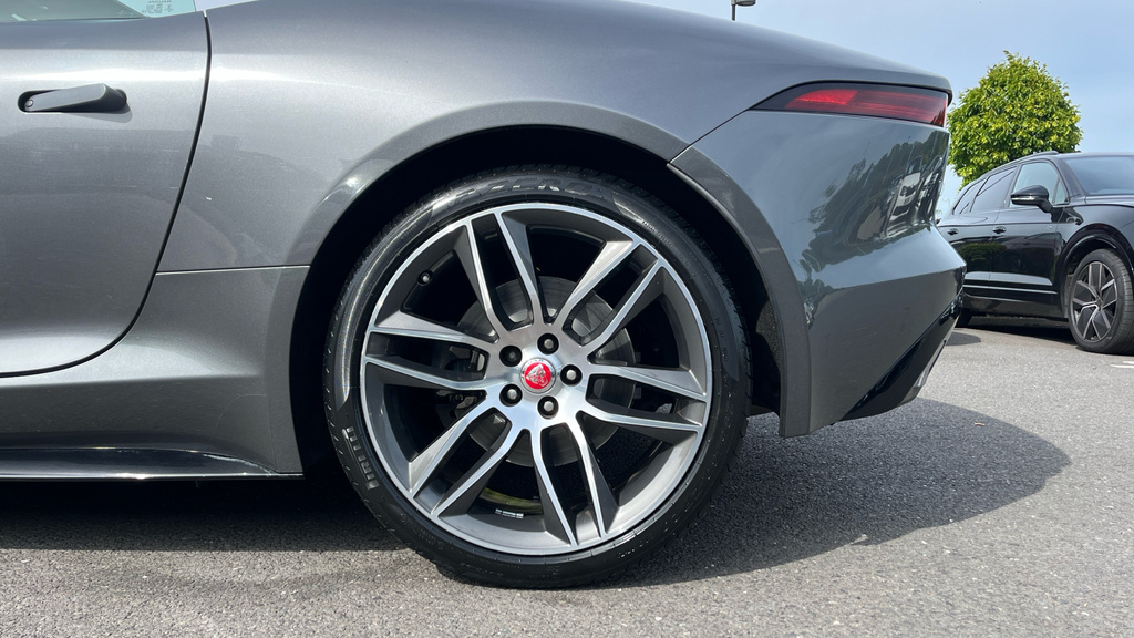 Jaguar F-Type 3.0 380 Supercharged V6 R-dynamic  #18