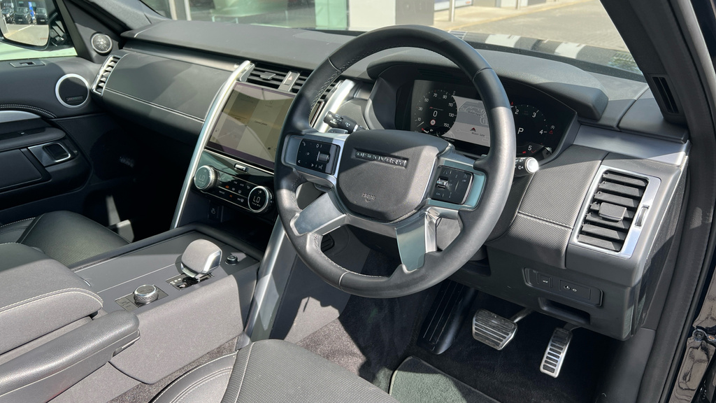 Land Rover Discovery R-dynamic Hse Black #13
