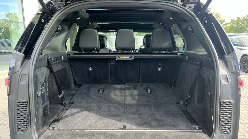 Land Rover Discovery R-dynamic Hse Black #25