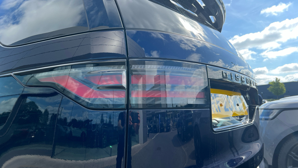 Land Rover Discovery R-dynamic Hse Black #53