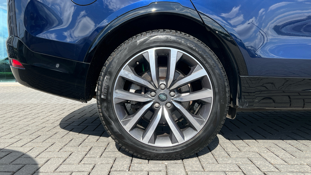Land Rover Discovery R-dynamic Hse Black #31