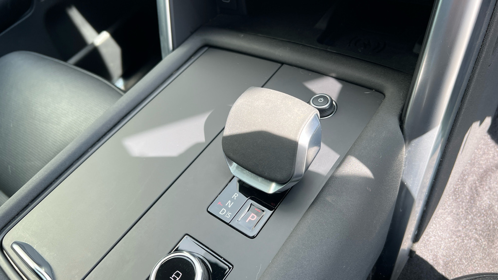 Land Rover Discovery R-dynamic Hse Black #44