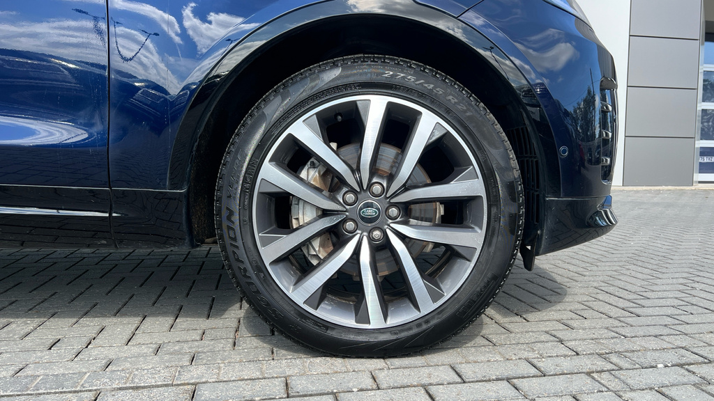 Land Rover Discovery R-dynamic Hse Black #36