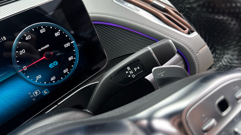 Mercedes-Benz EQC Amg Line Black #35