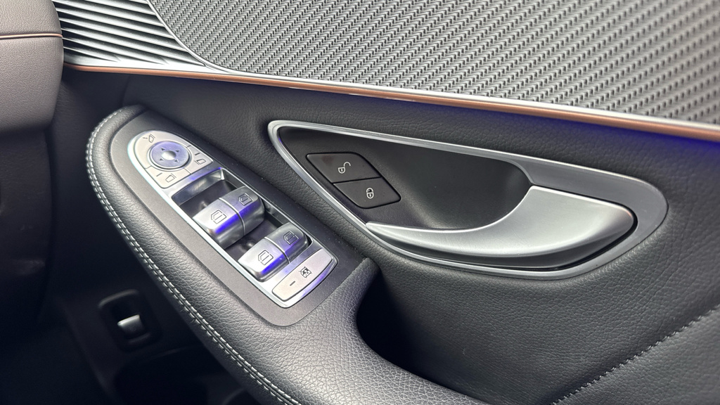 Mercedes-Benz EQC Amg Line Black #52