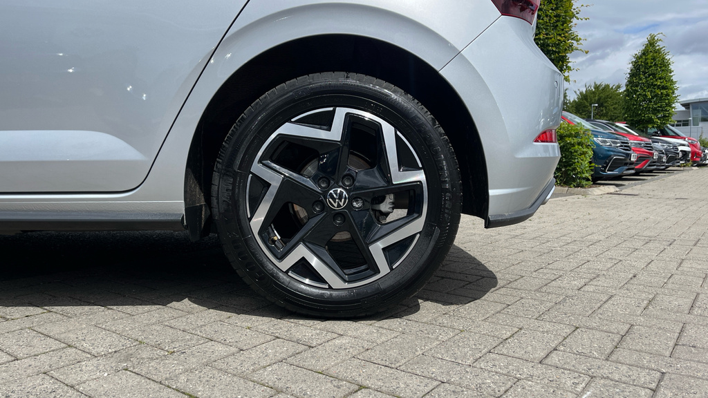 Volkswagen Polo Life Grey #19