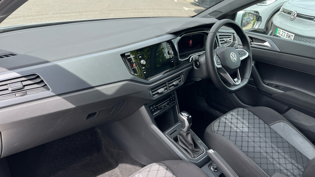 Volkswagen Polo Life Grey #10