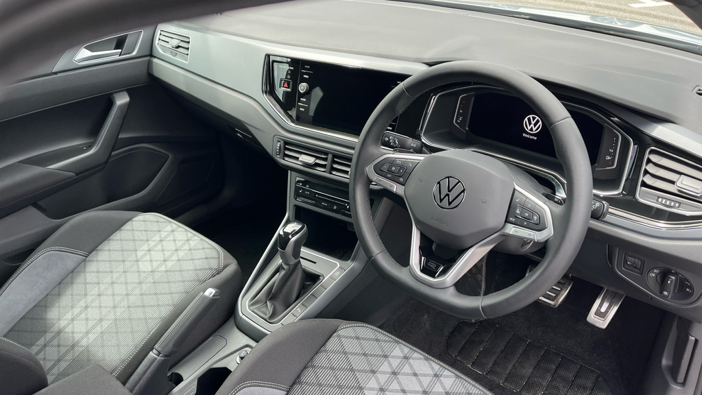Volkswagen Polo Life Grey #9