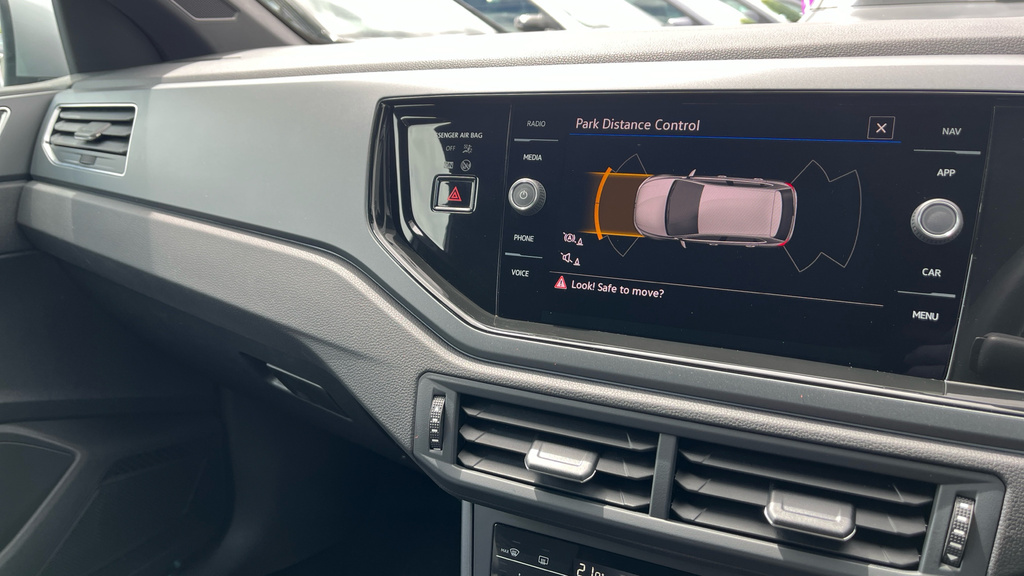 Volkswagen Polo Life Grey #21