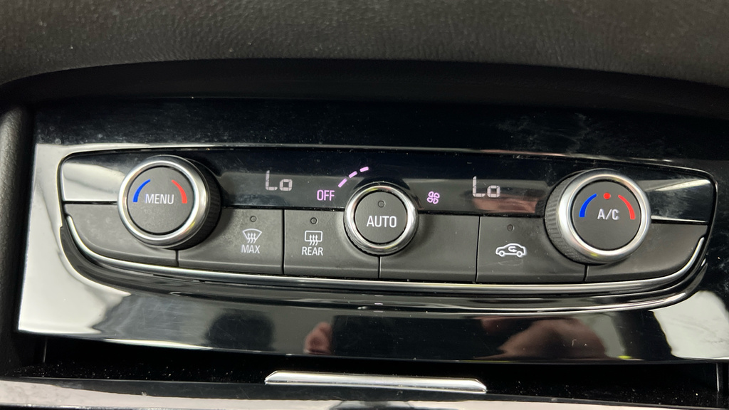 Vauxhall Grandland X Hatchback Black #18