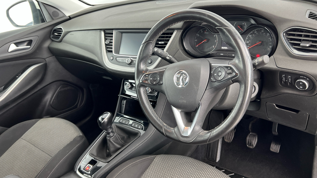 Vauxhall Grandland X Hatchback Black #9