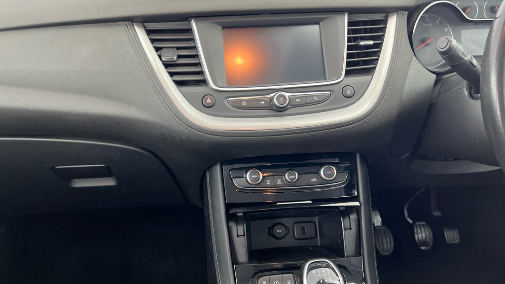 Vauxhall Grandland X Hatchback Black #20