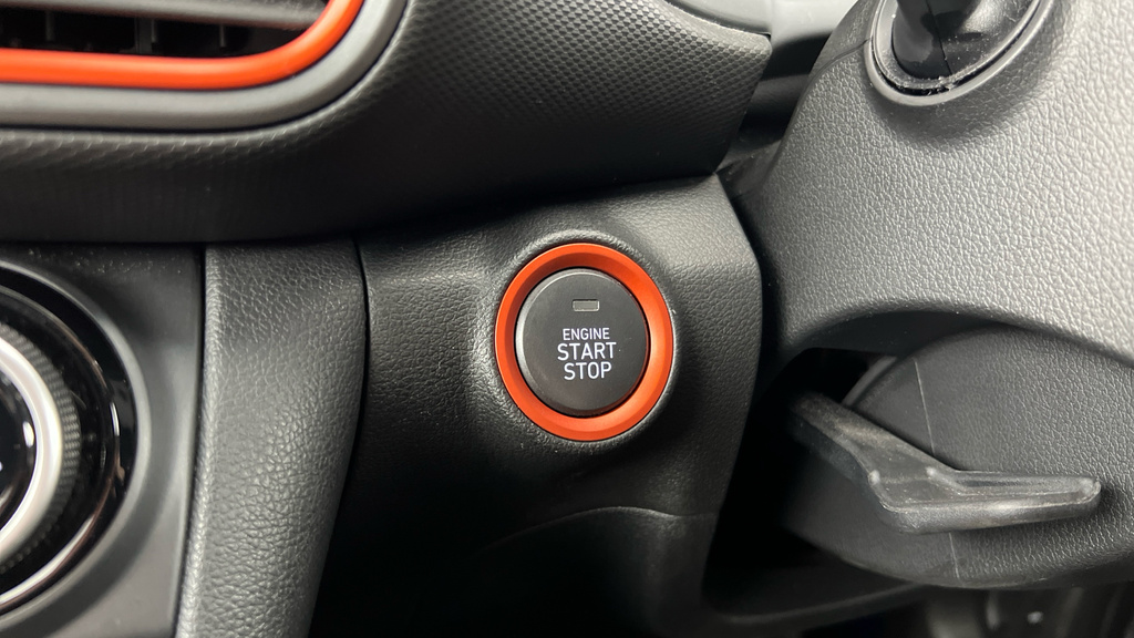 Hyundai Kona Se Red #30