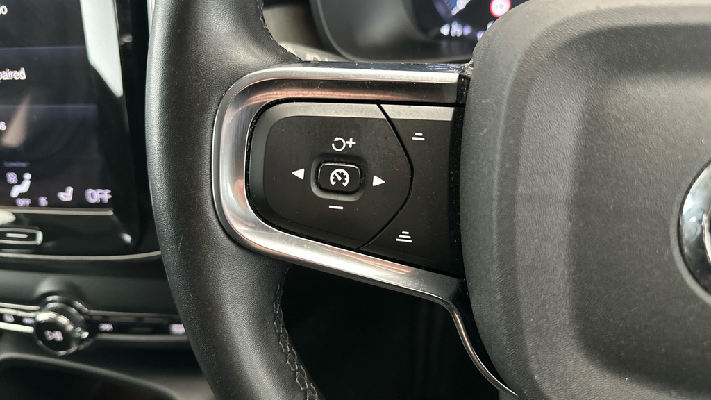 Volvo XC40 Xc40 Ultimate B4 Mhev Black #19