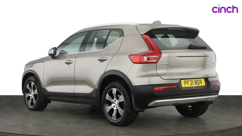Volvo XC40 2.0 B4p R Design Red #5