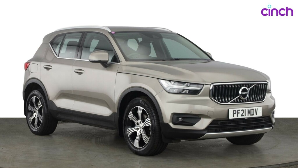 Volvo XC40 2.0 B4p R Design Red #1