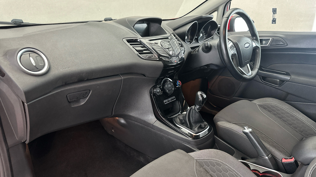 Ford Fiesta Zetec Black #10