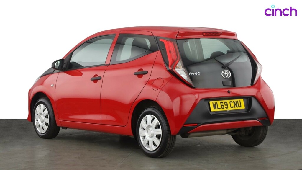 Toyota Aygo X X-play White #5