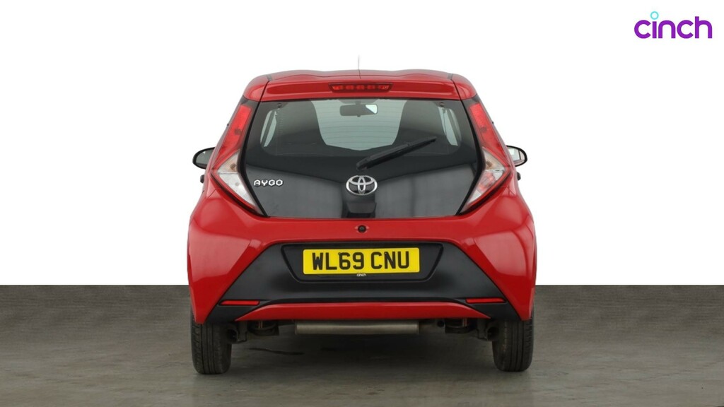Toyota Aygo X X-play White #4