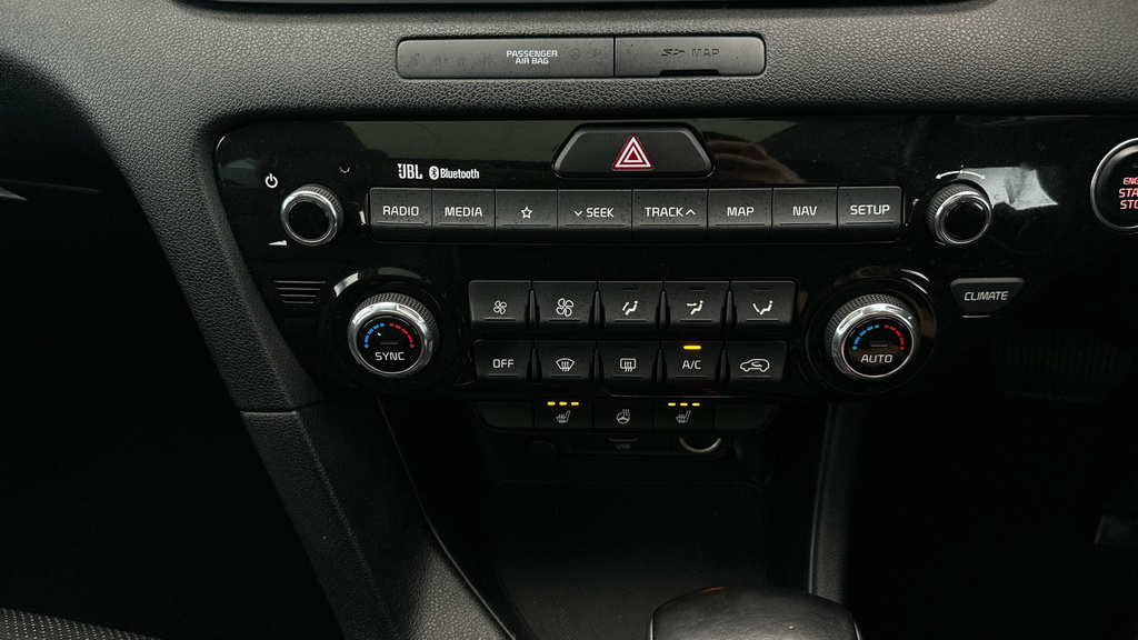 Kia Sportage 4 Black #14