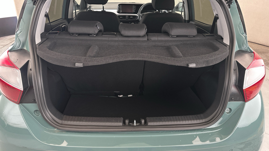 Hyundai I10 Premium White #19