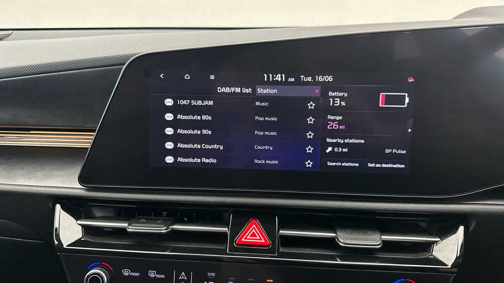 Kia e-Niro 64.8Kwh 3 Suv Red #15