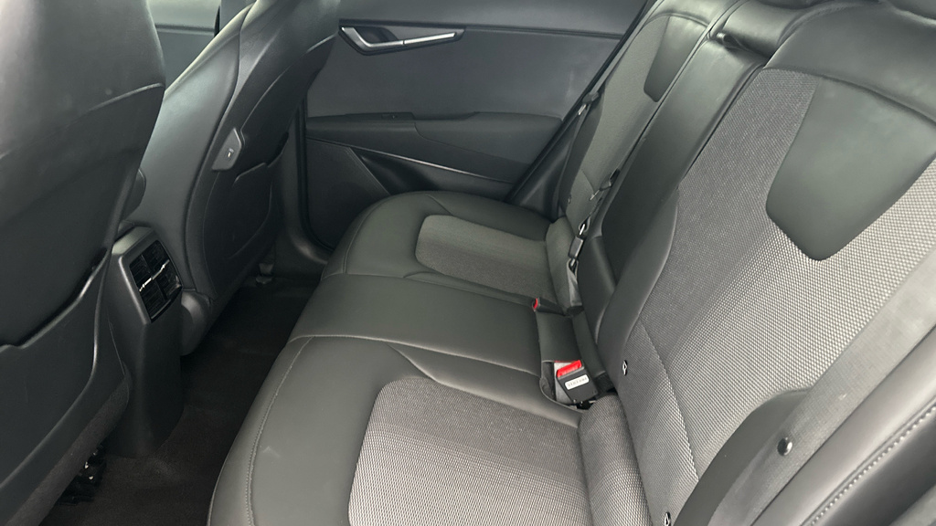 Kia e-Niro 64.8Kwh 3 Suv Red #20