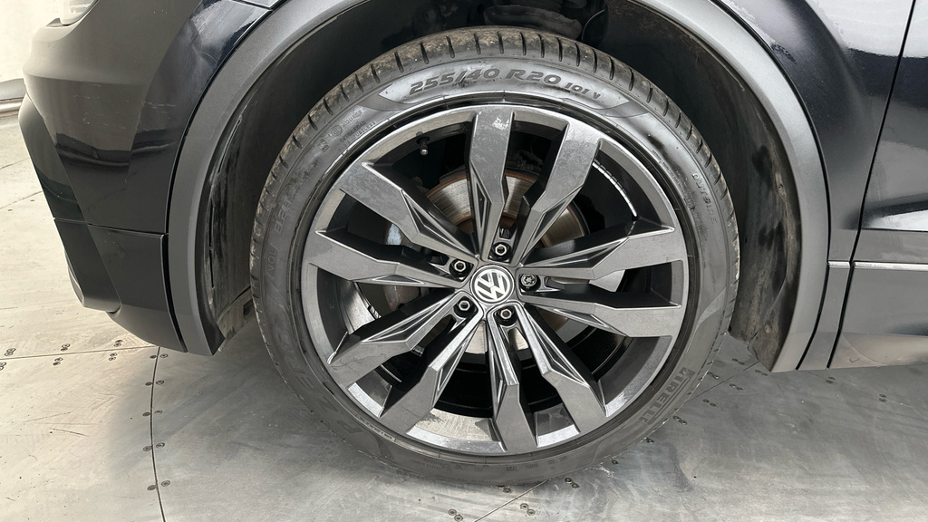 Volkswagen Tiguan Se Navigation Grey #25