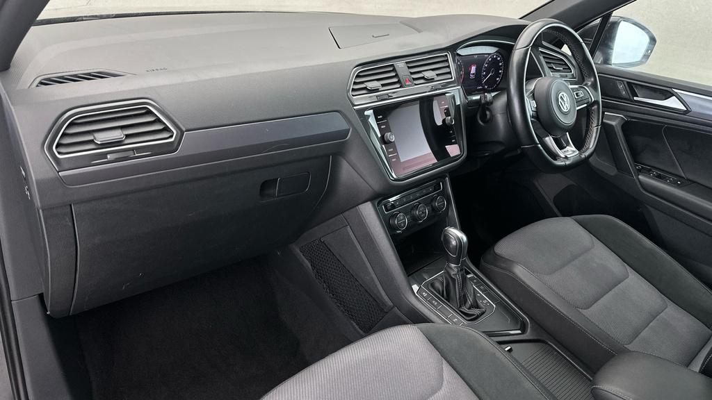 Volkswagen Tiguan Se Navigation Grey #14