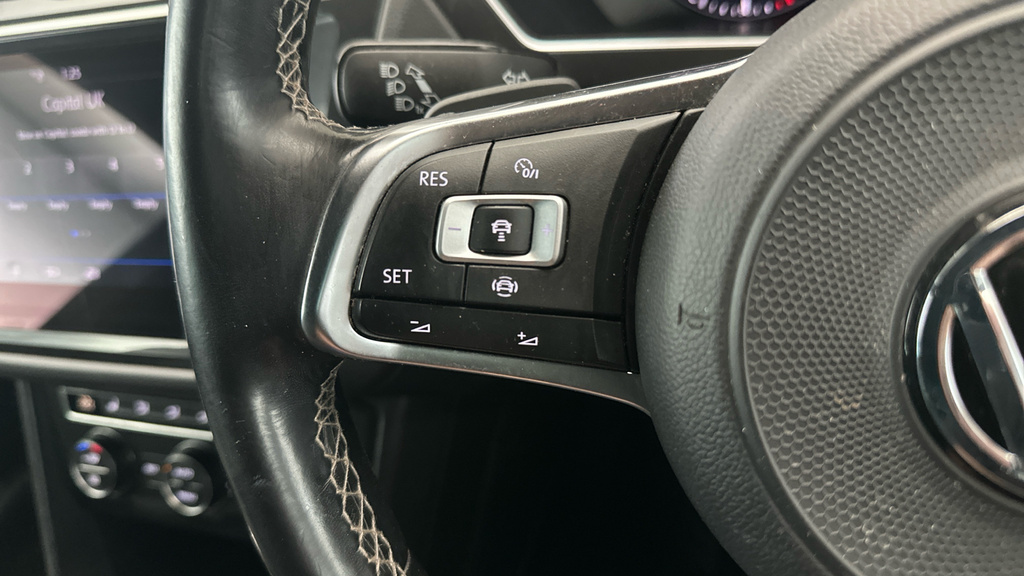 Volkswagen Tiguan Se Navigation Grey #16