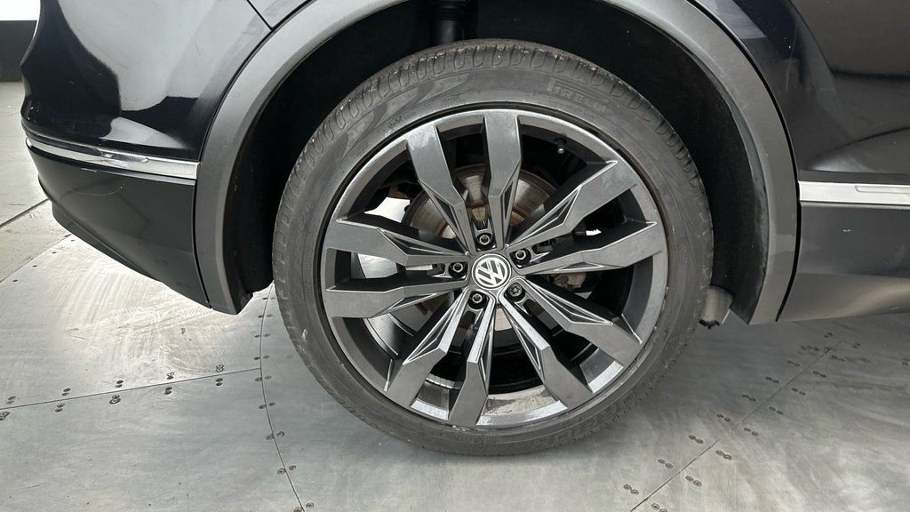 Volkswagen Tiguan Se Navigation Grey #27