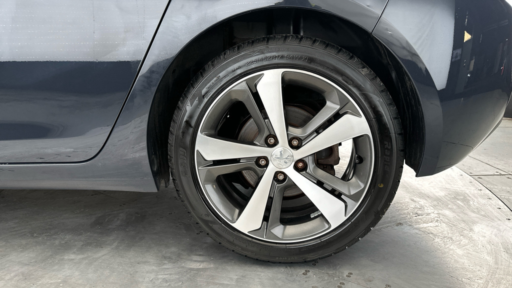 Peugeot 308 1.2 Puretech 130 Tech Edition Grey #26
