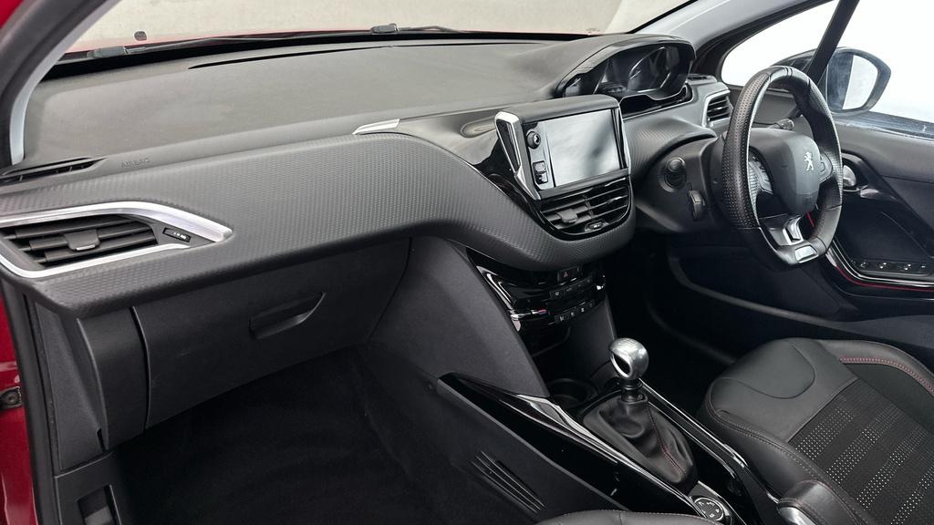 Peugeot 2008 Ss Gt Line Black #12