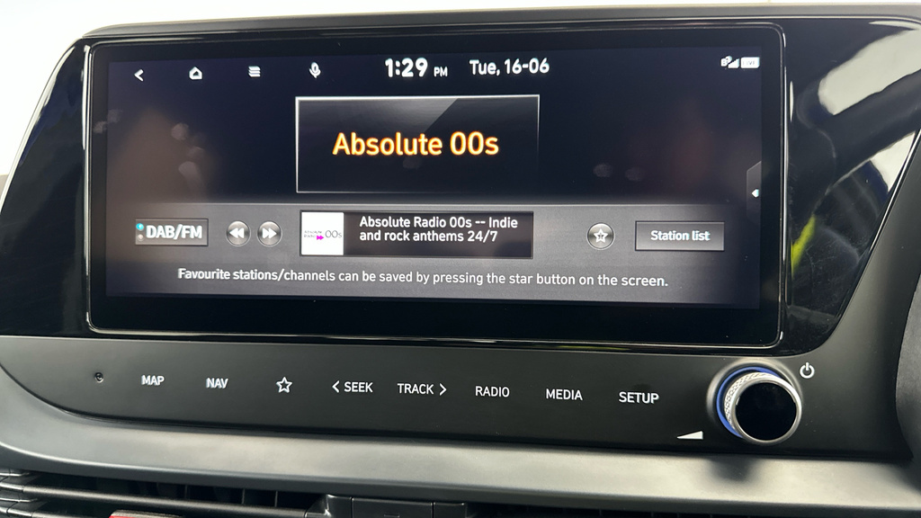 Hyundai I20 Premium White #18
