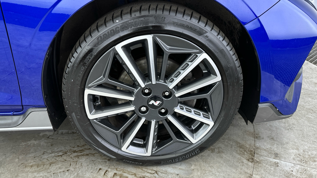 Hyundai I20 Premium White #29